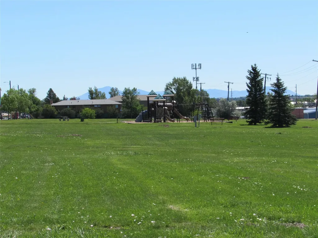 1405 10th Avenue NW Great Falls MT 59404