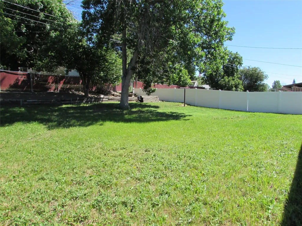 1405 10th Avenue NW Great Falls MT 59404