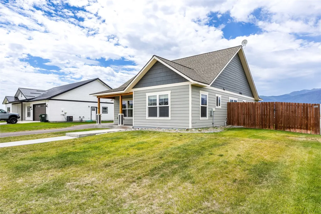 3587 Trading Post Lane Stevensville MT 59870
