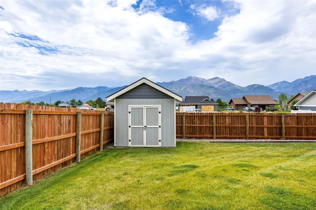 3587 Trading Post Lane Stevensville MT 59870