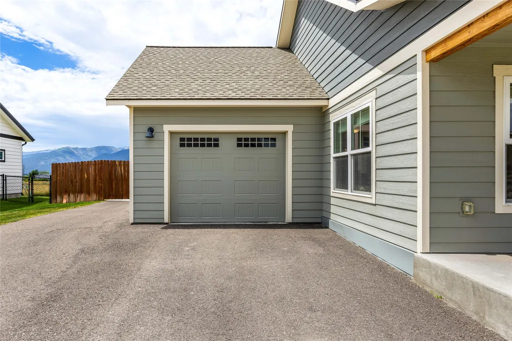 3587 Trading Post Lane Stevensville MT 59870