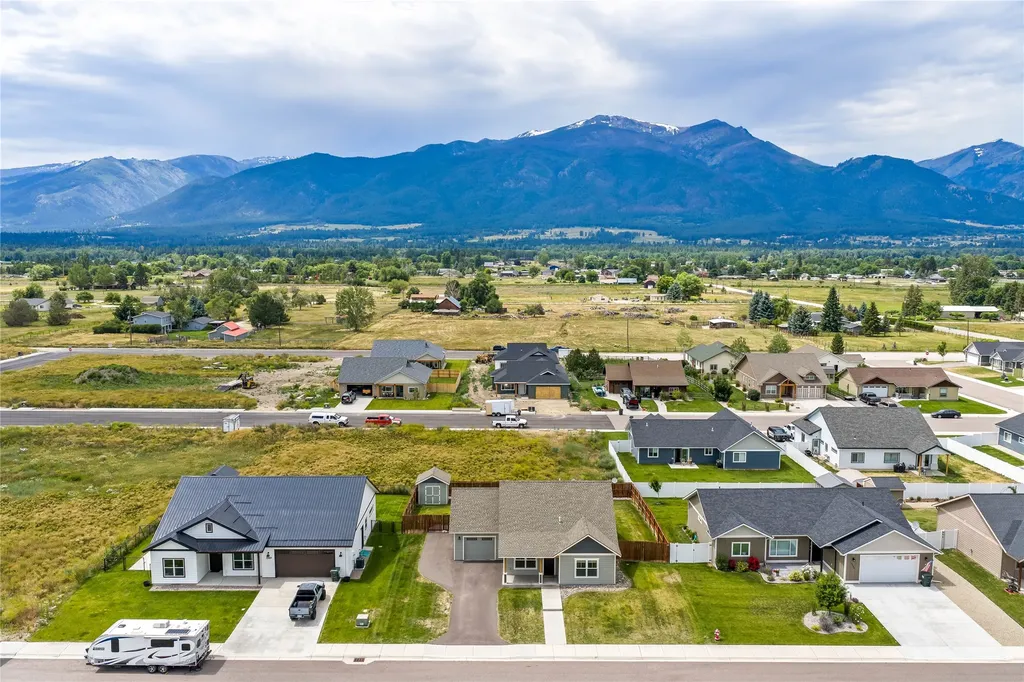 3587 Trading Post Lane Stevensville MT 59870