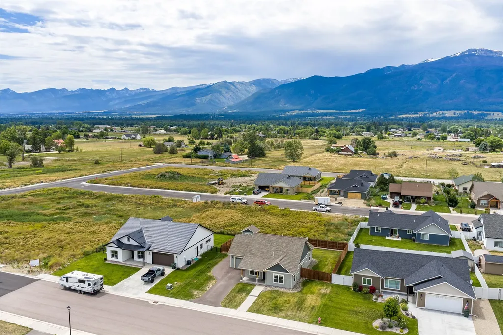 3587 Trading Post Lane Stevensville MT 59870