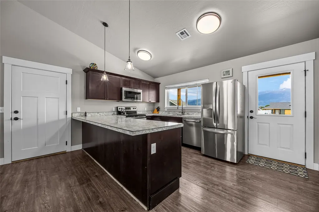 3587 Trading Post Lane Stevensville MT 59870