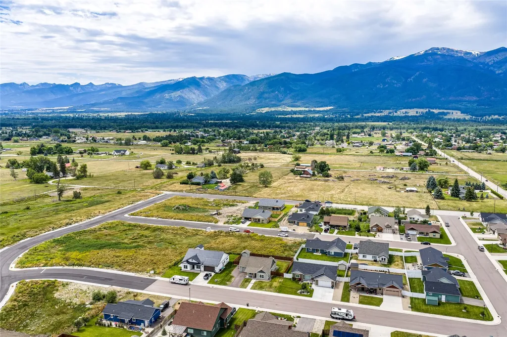 3587 Trading Post Lane Stevensville MT 59870
