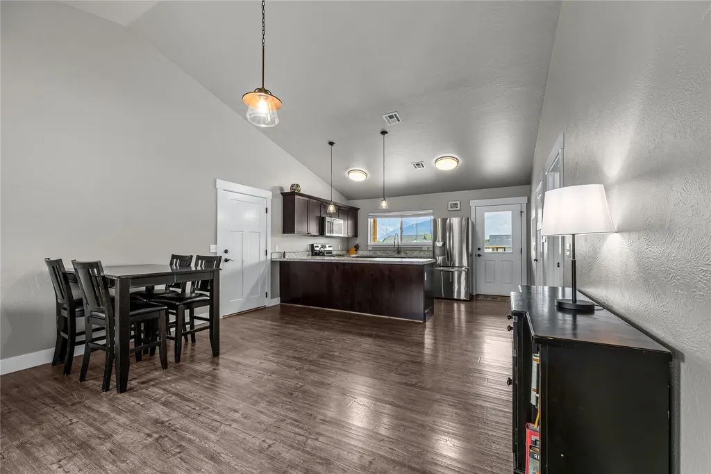 3587 Trading Post Lane Stevensville MT 59870