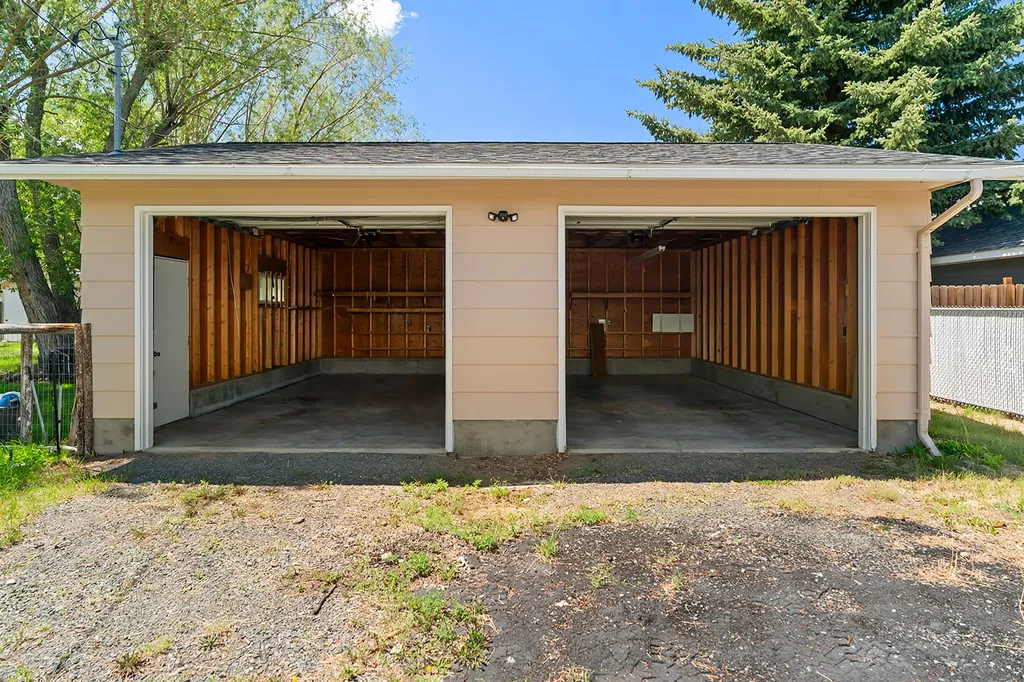 317 S Cleveland Street Boulder MT 59632