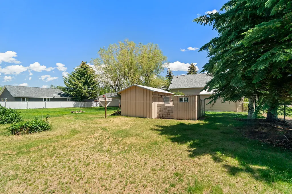 317 S Cleveland Street Boulder MT 59632