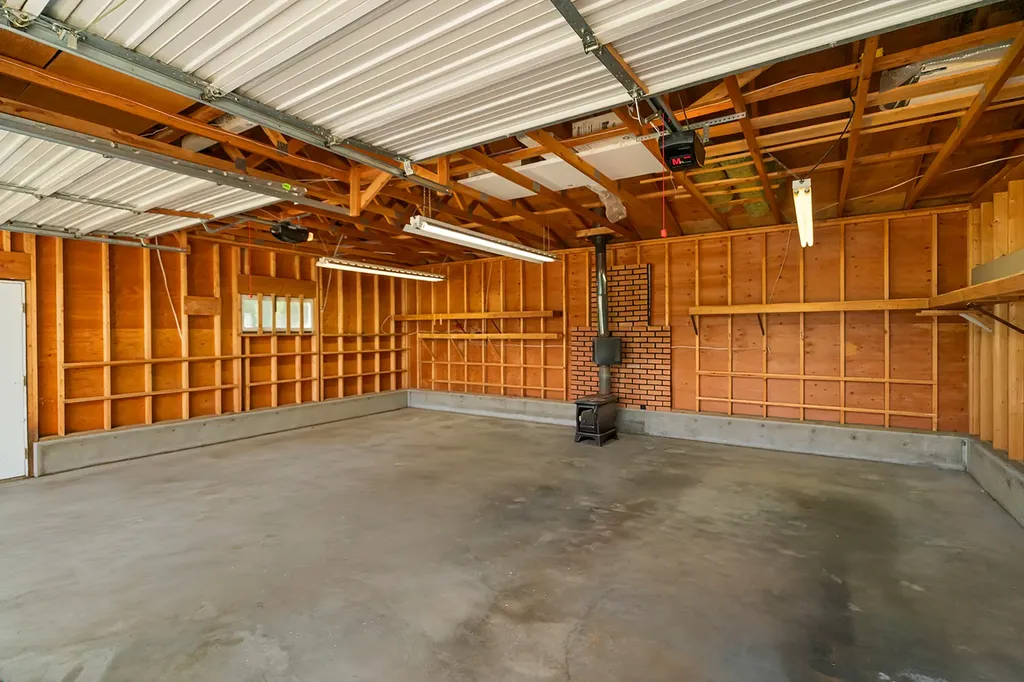 317 S Cleveland Street Boulder MT 59632