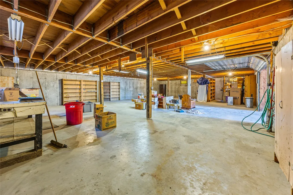 1810 1/2 River Road Missoula MT 59801