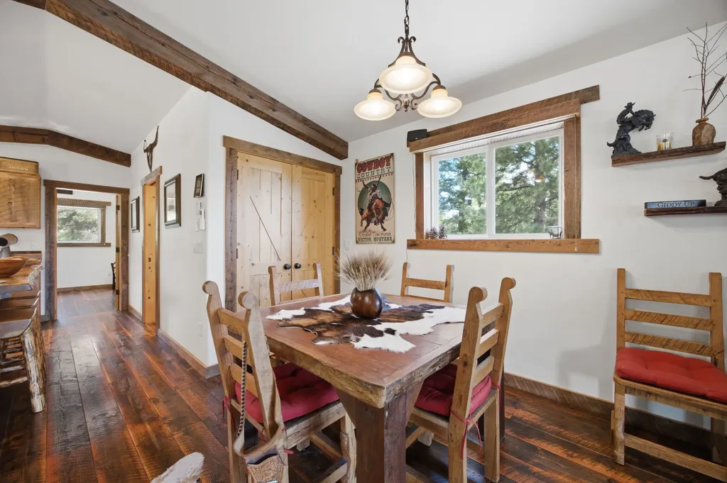 1666 Bear Face Road Victor MT 59875