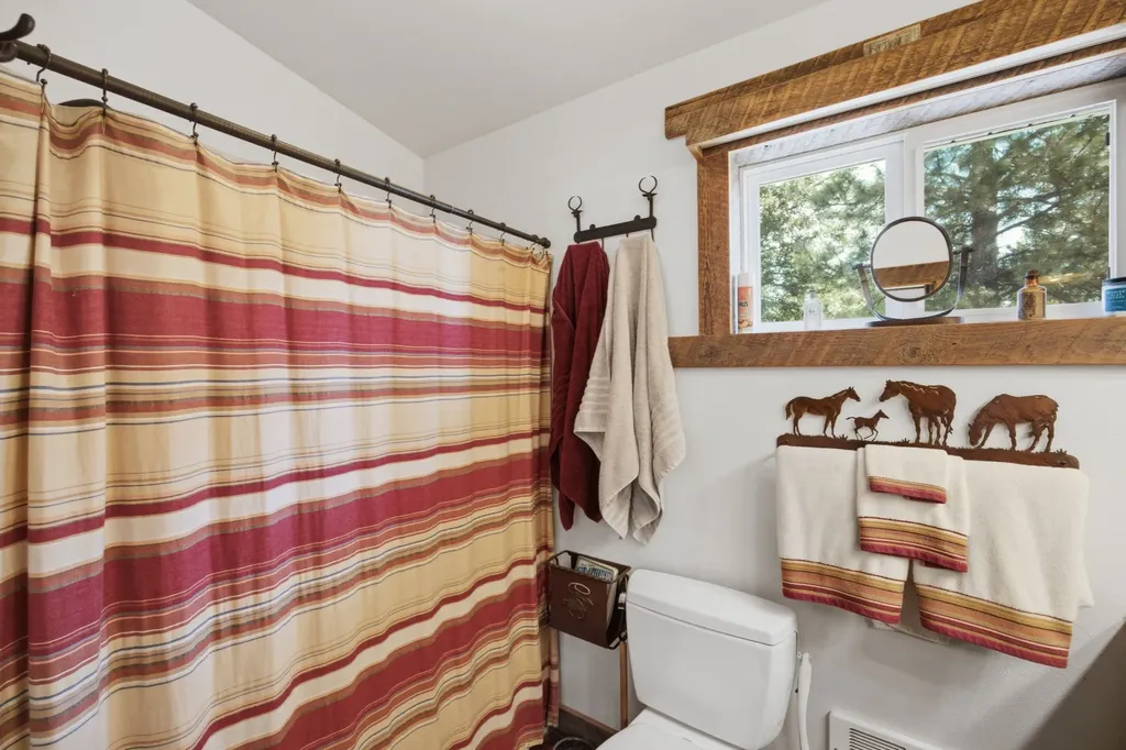 1666 Bear Face Road Victor MT 59875