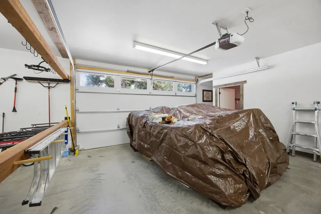1666 Bear Face Road Victor MT 59875