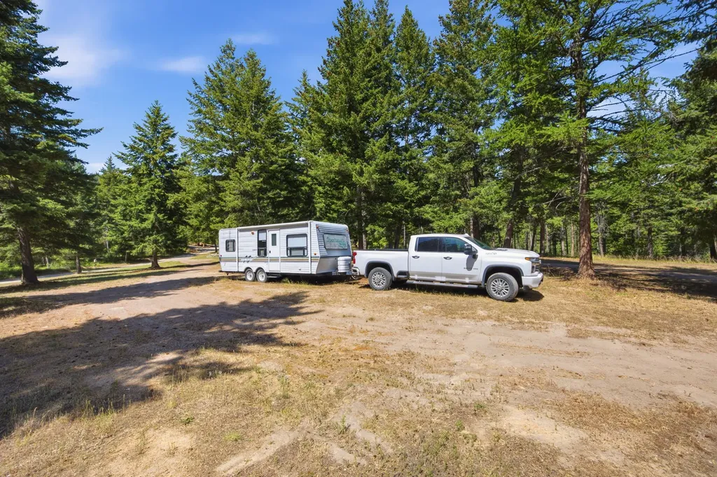 1666 Bear Face Road Victor MT 59875