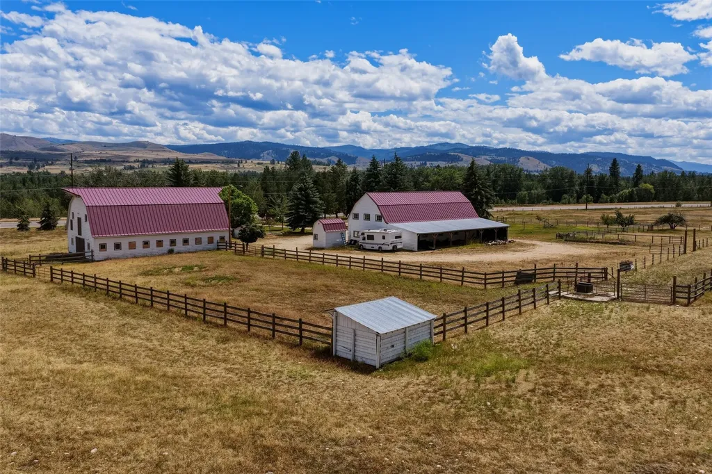 977 Us Highway 93 S Hamilton MT 59840