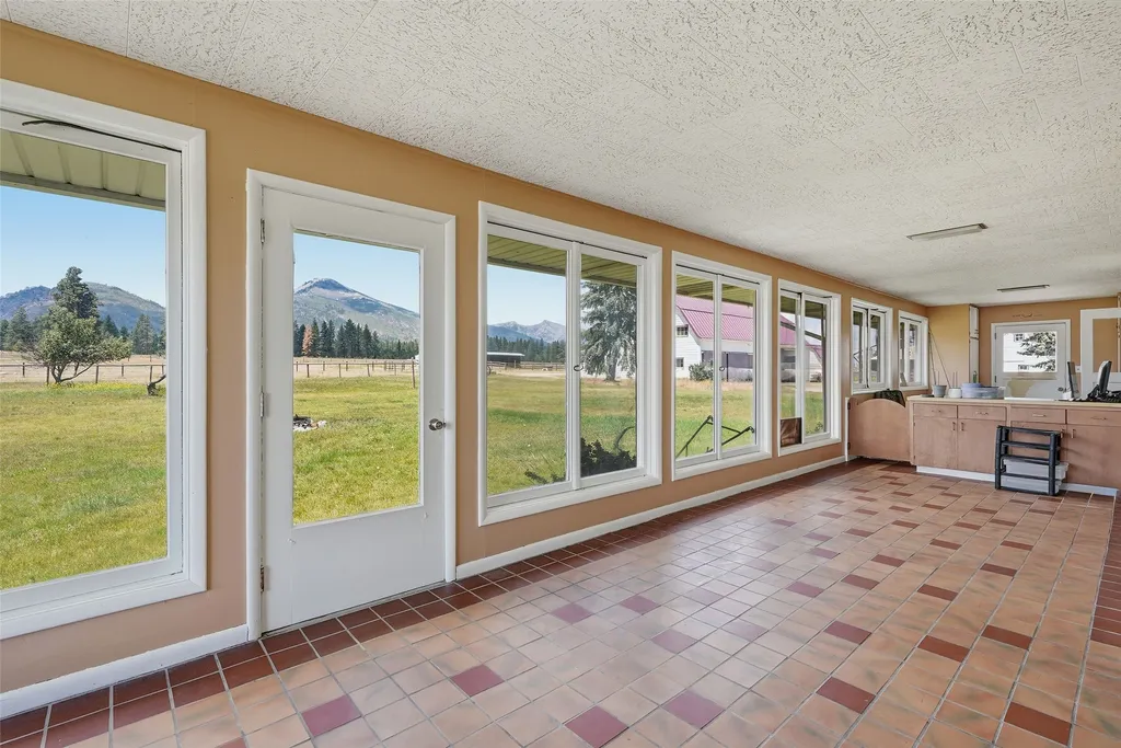 977 Us Highway 93 S Hamilton MT 59840