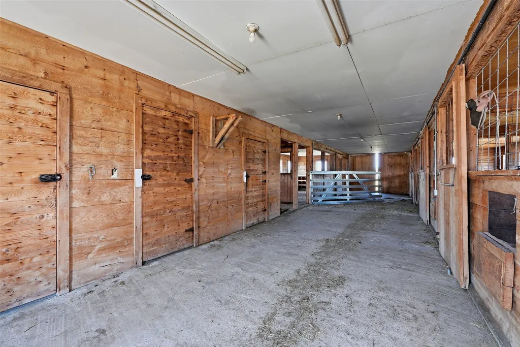 977 Us Highway 93 S Hamilton MT 59840
