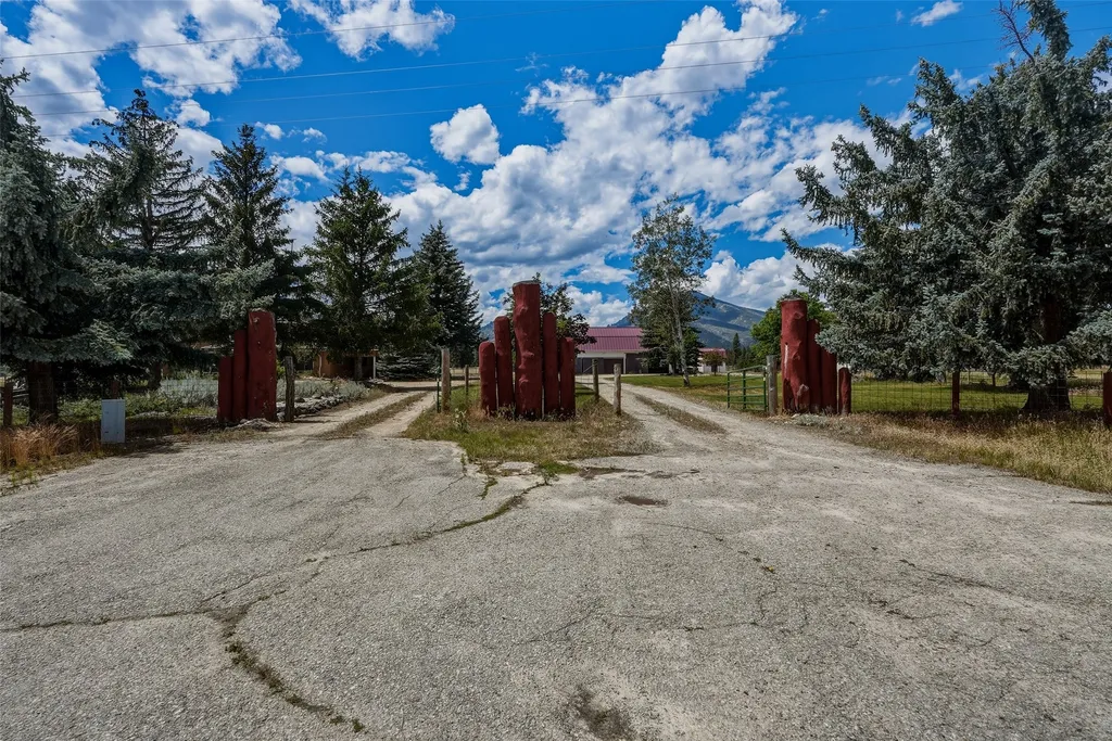 977 Us Highway 93 S Hamilton MT 59840