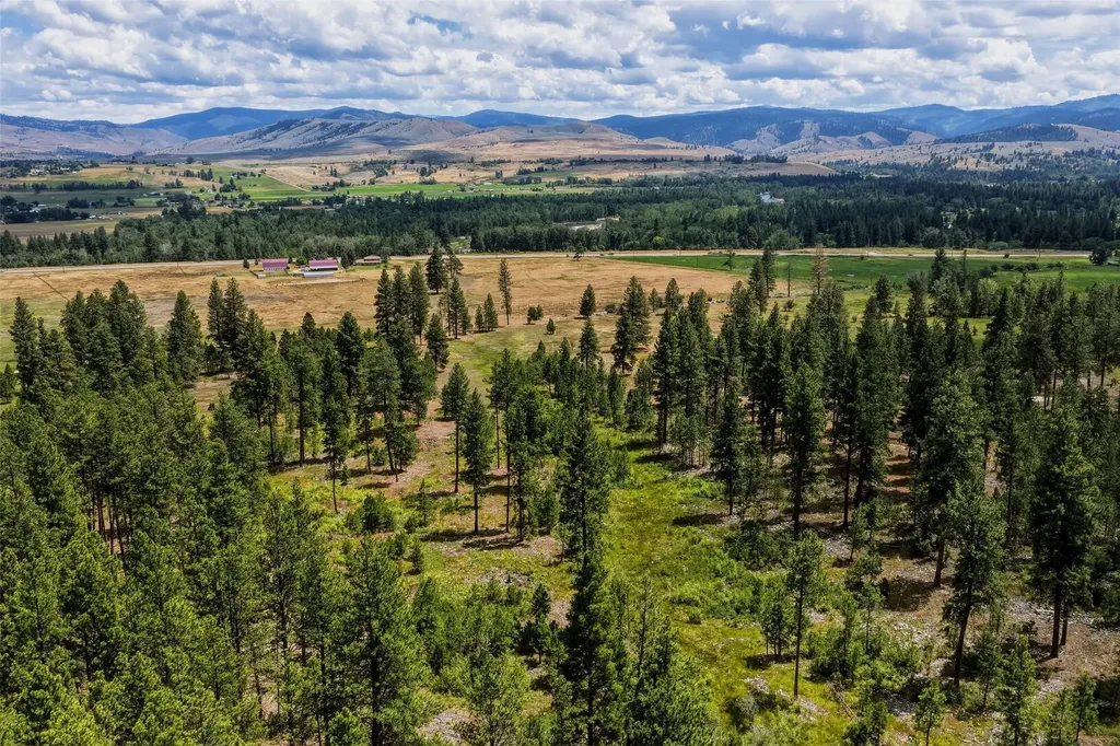 977 Us Highway 93 S Hamilton MT 59840