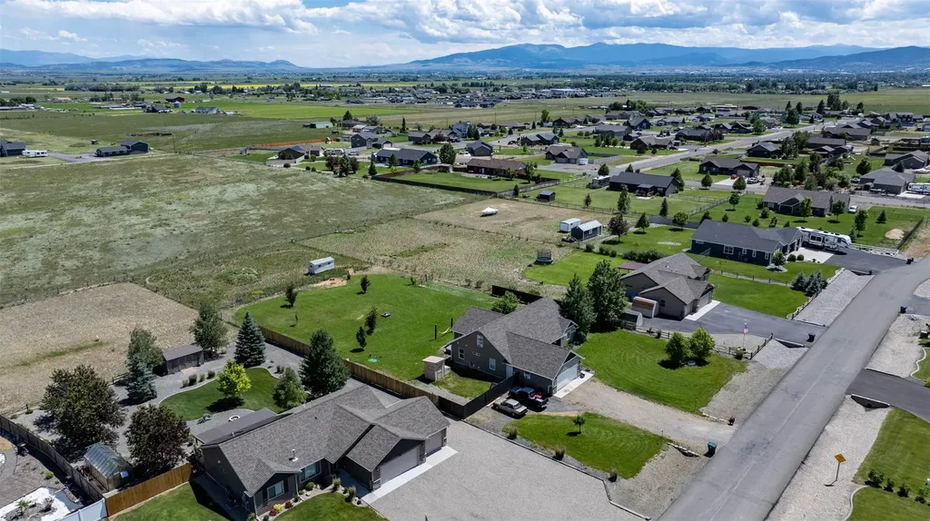 7261 Traces Drive Helena MT 59602