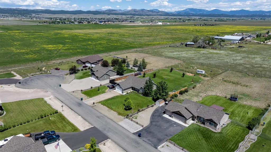 7261 Traces Drive Helena MT 59602