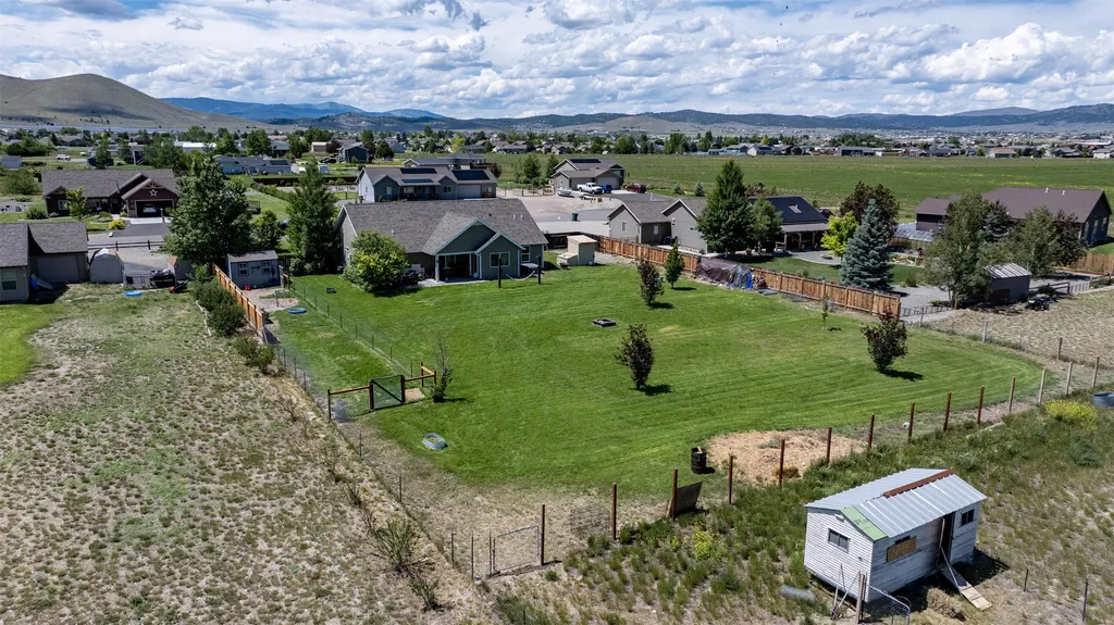 7261 Traces Drive Helena MT 59602