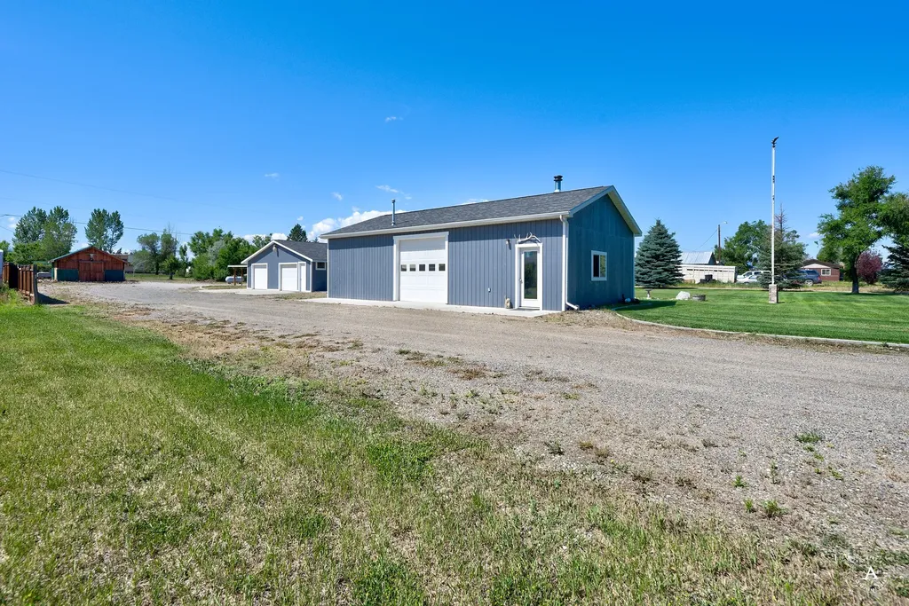 3341 Lanning Road East Helena MT 59635
