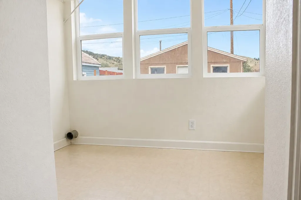 608 E Commercial Avenue Anaconda MT 59711