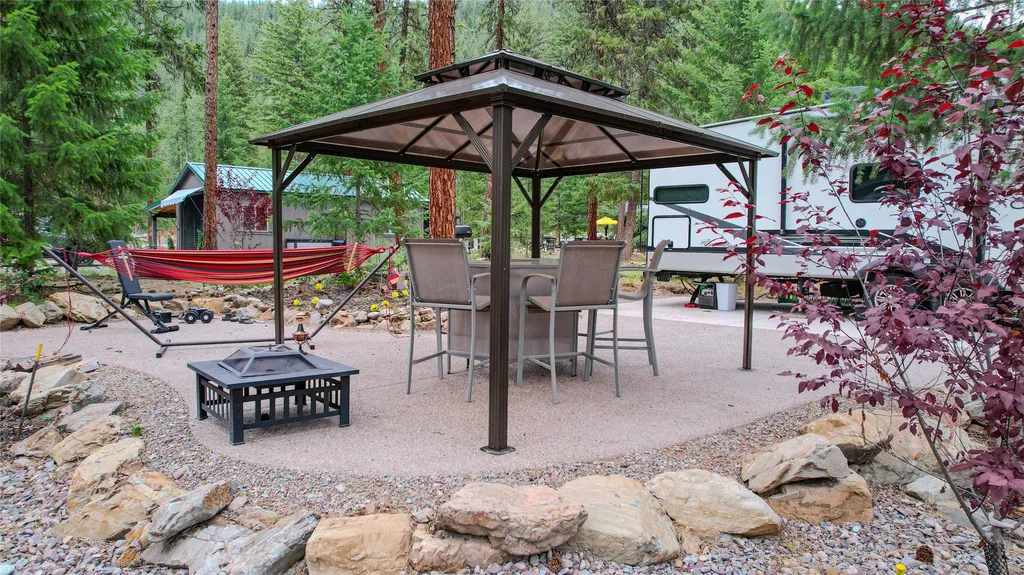 313 Shyrock Loop Superior MT 59872