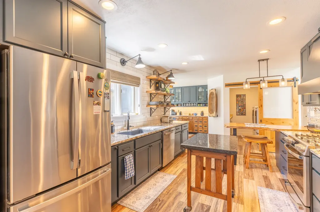 77 Golf Terrace Bigfork MT 59911