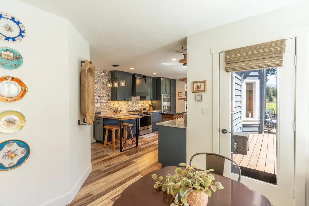77 Golf Terrace Bigfork MT 59911
