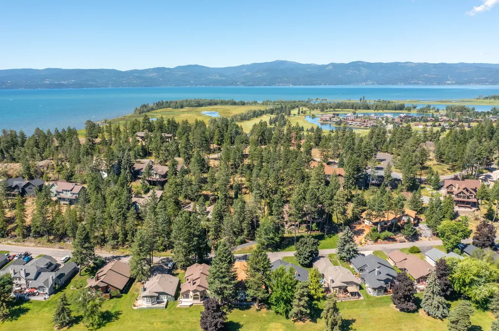 77 Golf Terrace Bigfork MT 59911