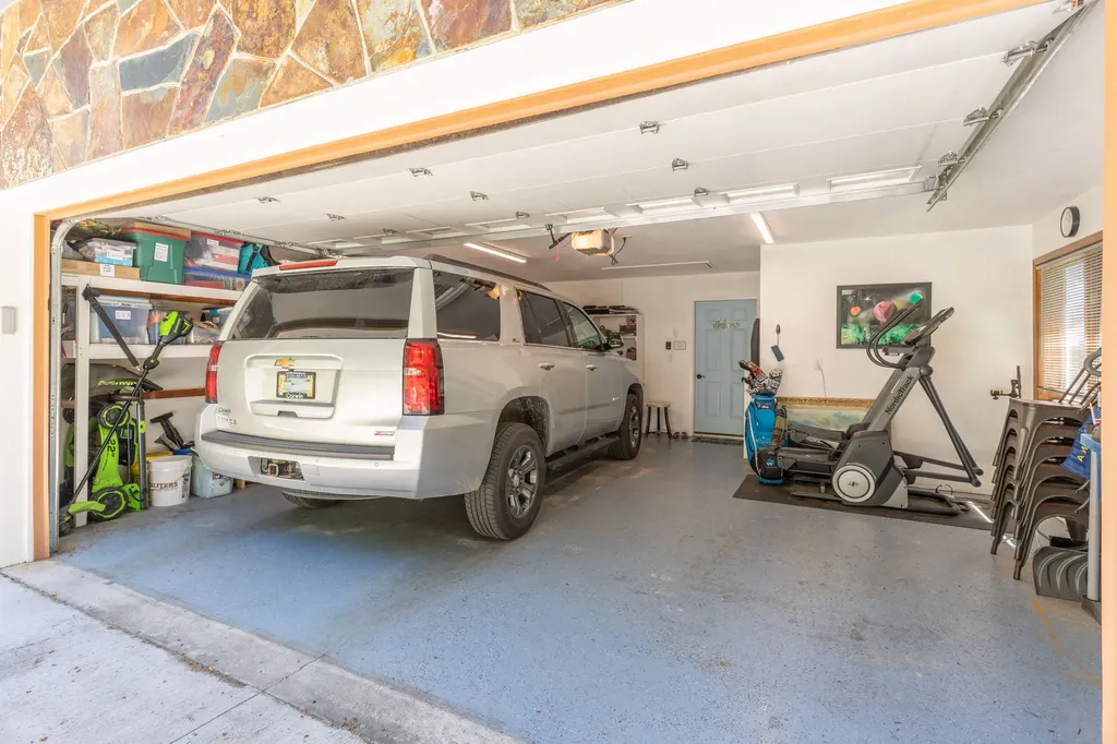 77 Golf Terrace Bigfork MT 59911