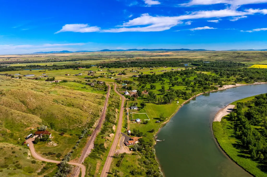 471 Flood Road Great Falls MT 59404