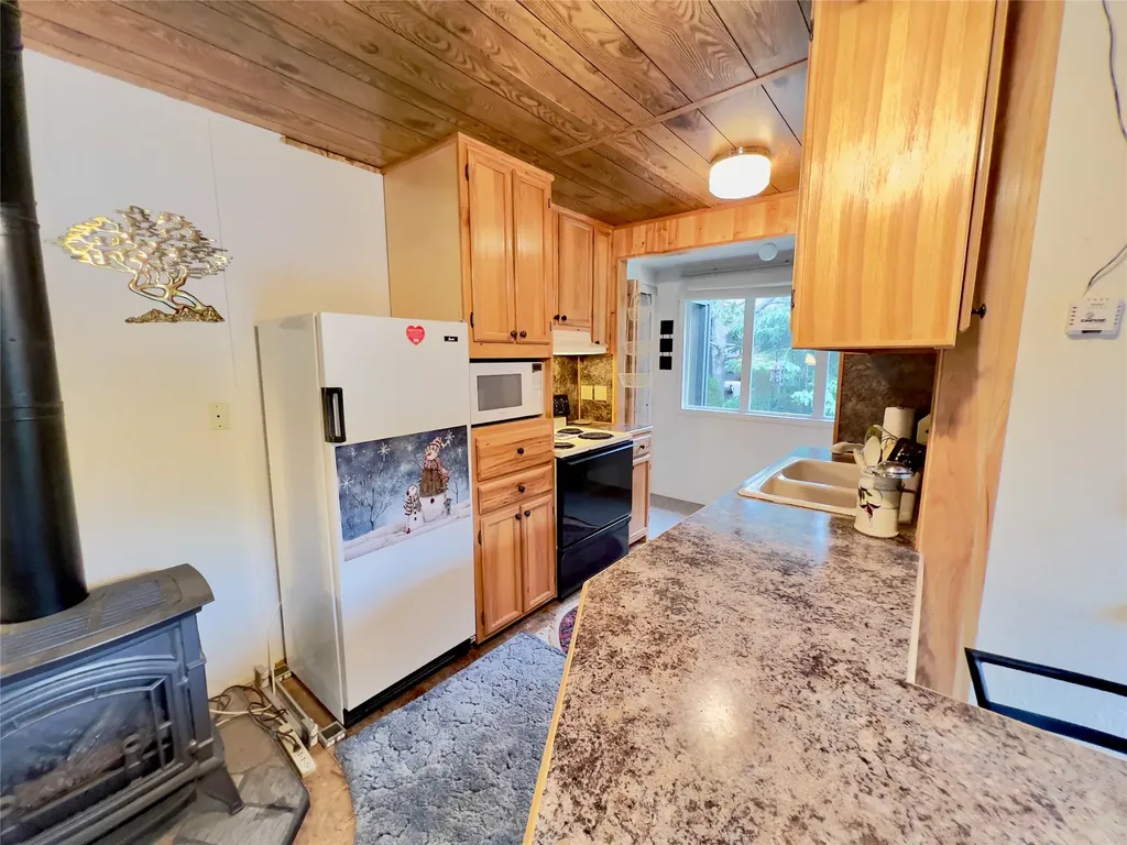 310 N Forest Street Neihart MT 59465