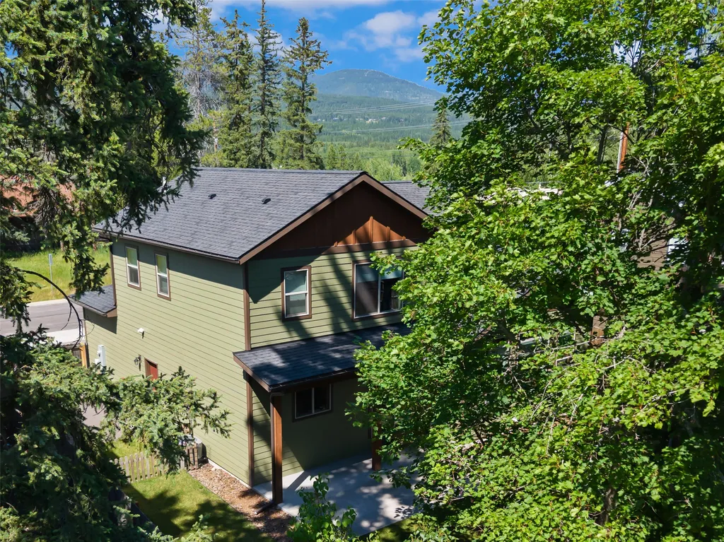789 Aspen Grove Street Whitefish MT 59937