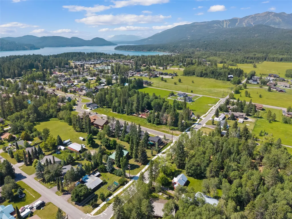 789 Aspen Grove Street Whitefish MT 59937