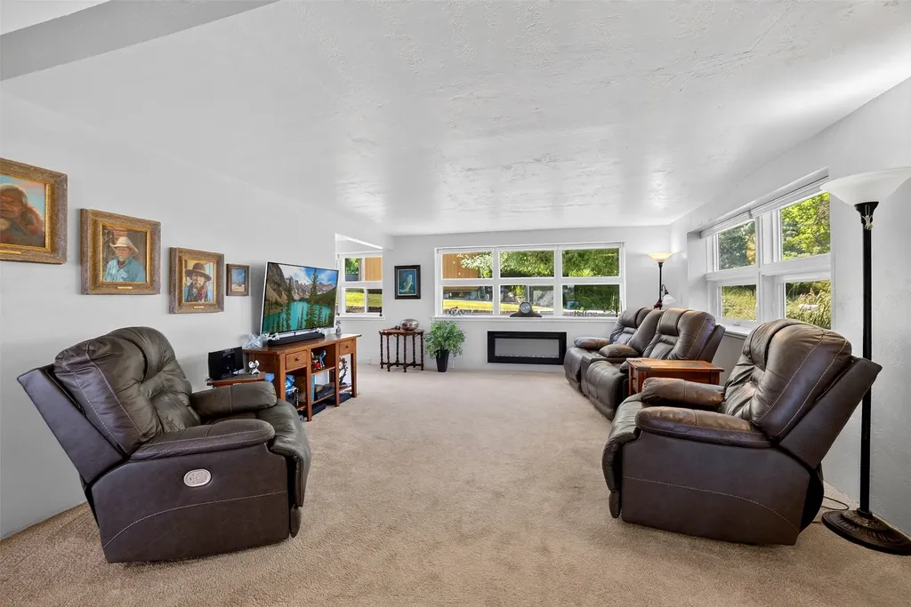 442 N Foys Lake Drive Kalispell MT 59901