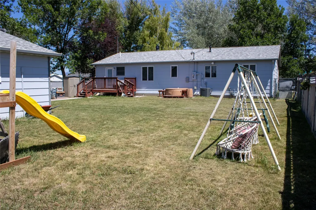 313 N Cherry Street Townsend MT 59644