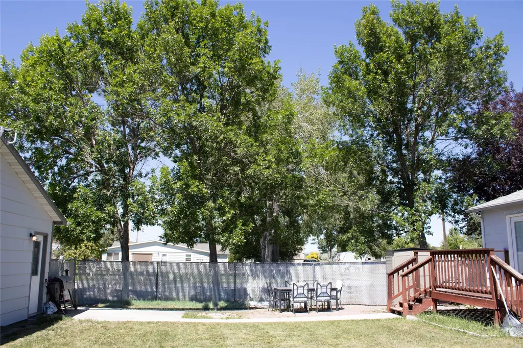 313 N Cherry Street Townsend MT 59644