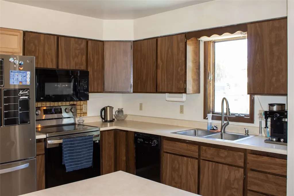 313 N Cherry Street Townsend MT 59644