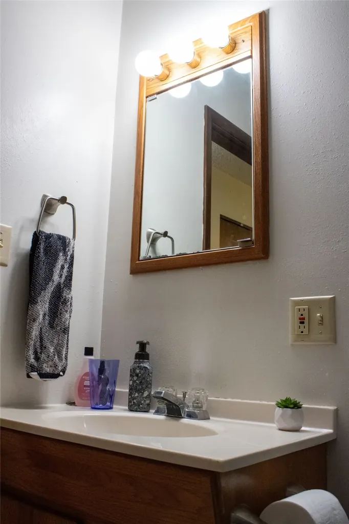 313 N Cherry Street Townsend MT 59644
