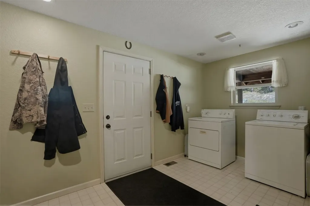2108 Silver Ridge Road Hamilton MT 59840