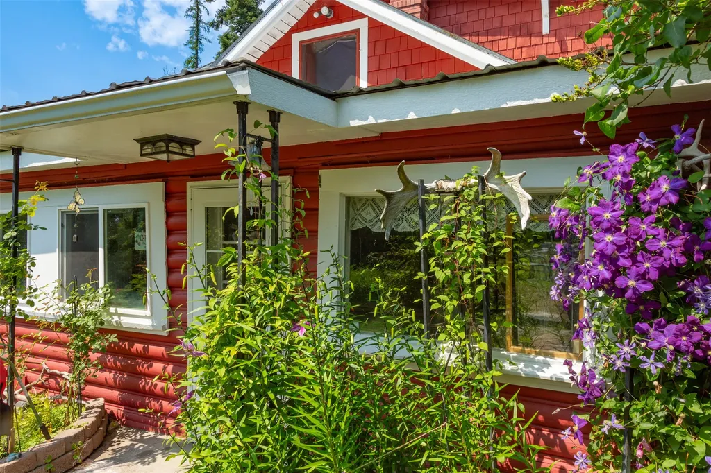 19537 Mt Highway 35 Bigfork MT 59911