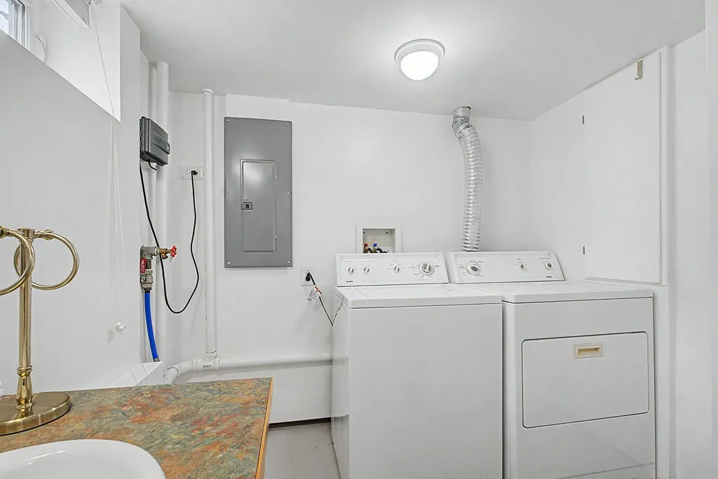 412 E Main Street East Helena MT 59635