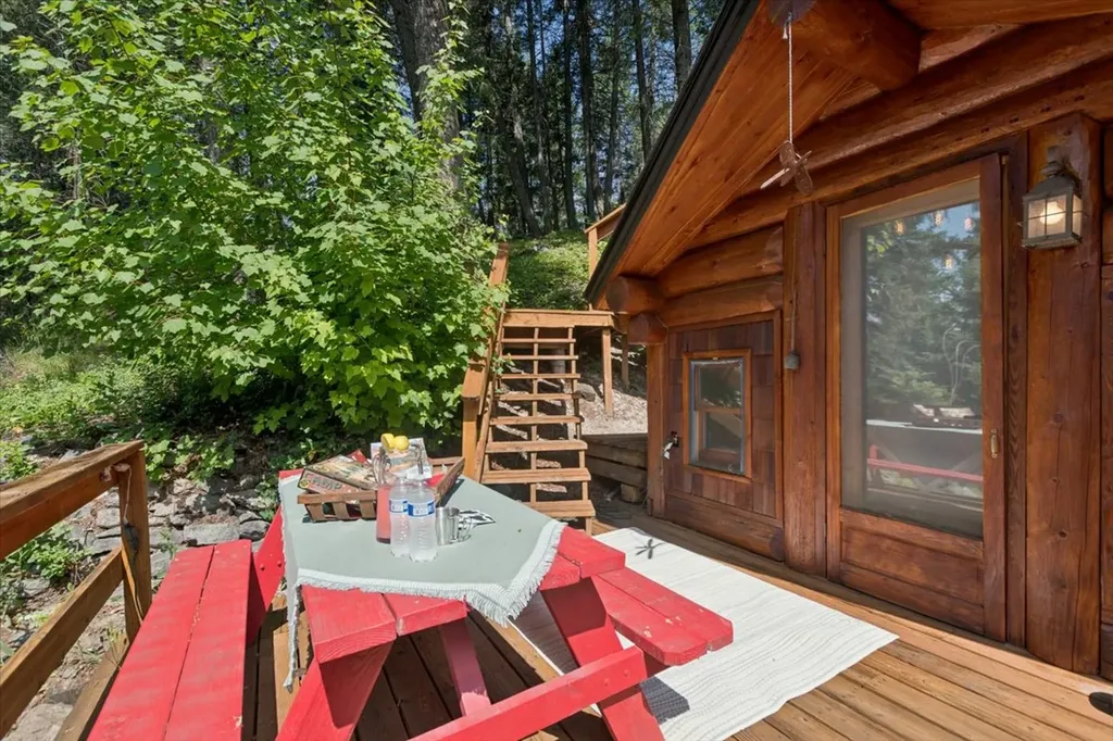 185 Blaine Meadow Lane Kalispell MT 59901