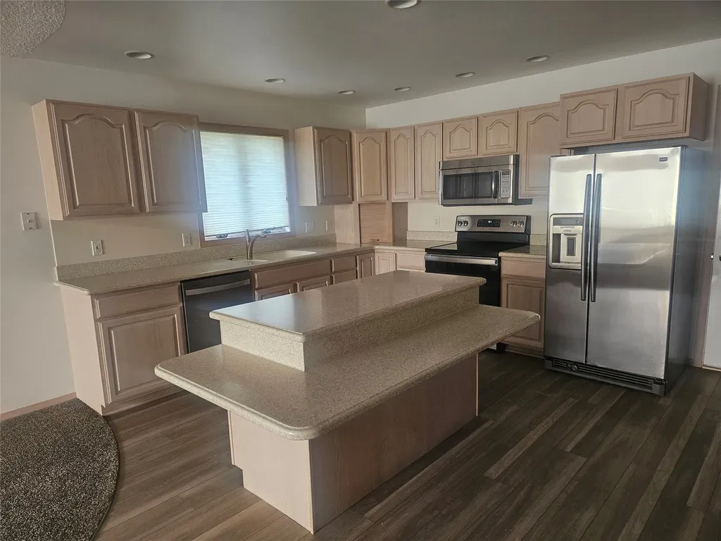 2700 Desert Drive Great Falls MT 59405