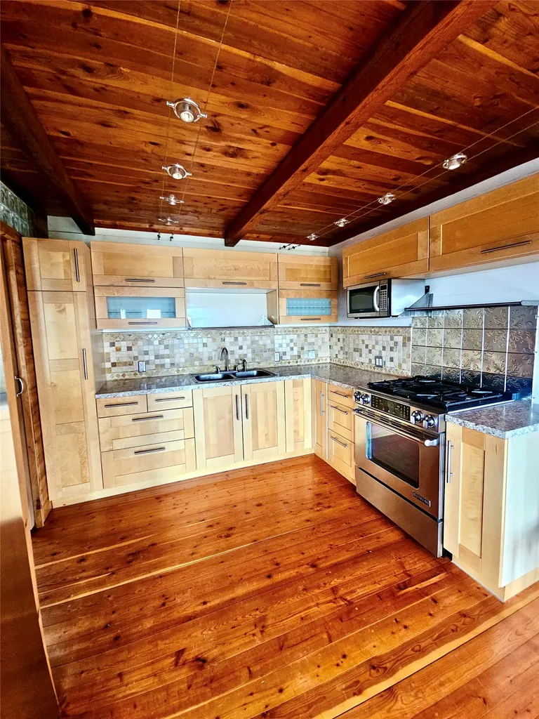 324 Oak Street Sweet Grass MT 59484
