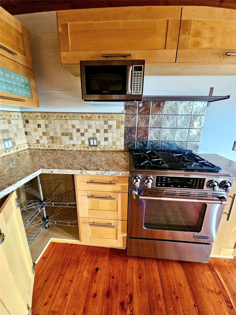 324 Oak Street Sweet Grass MT 59484