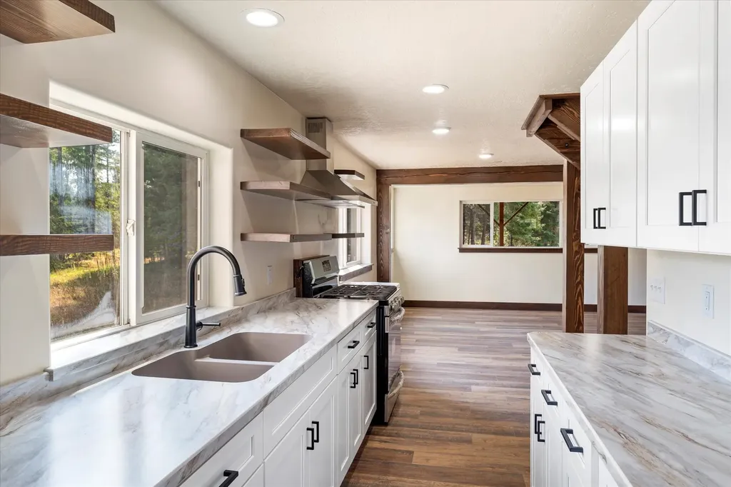 439 Dasios Road Troy MT 59935